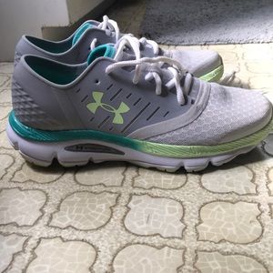 Speedform Under Armour running shoes